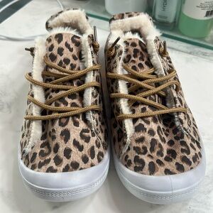 Gypsy Jazz faux fur lined slip ons